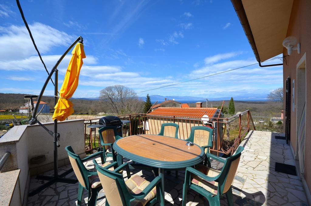 Apartment Petar Poljice Екстер'єр фото