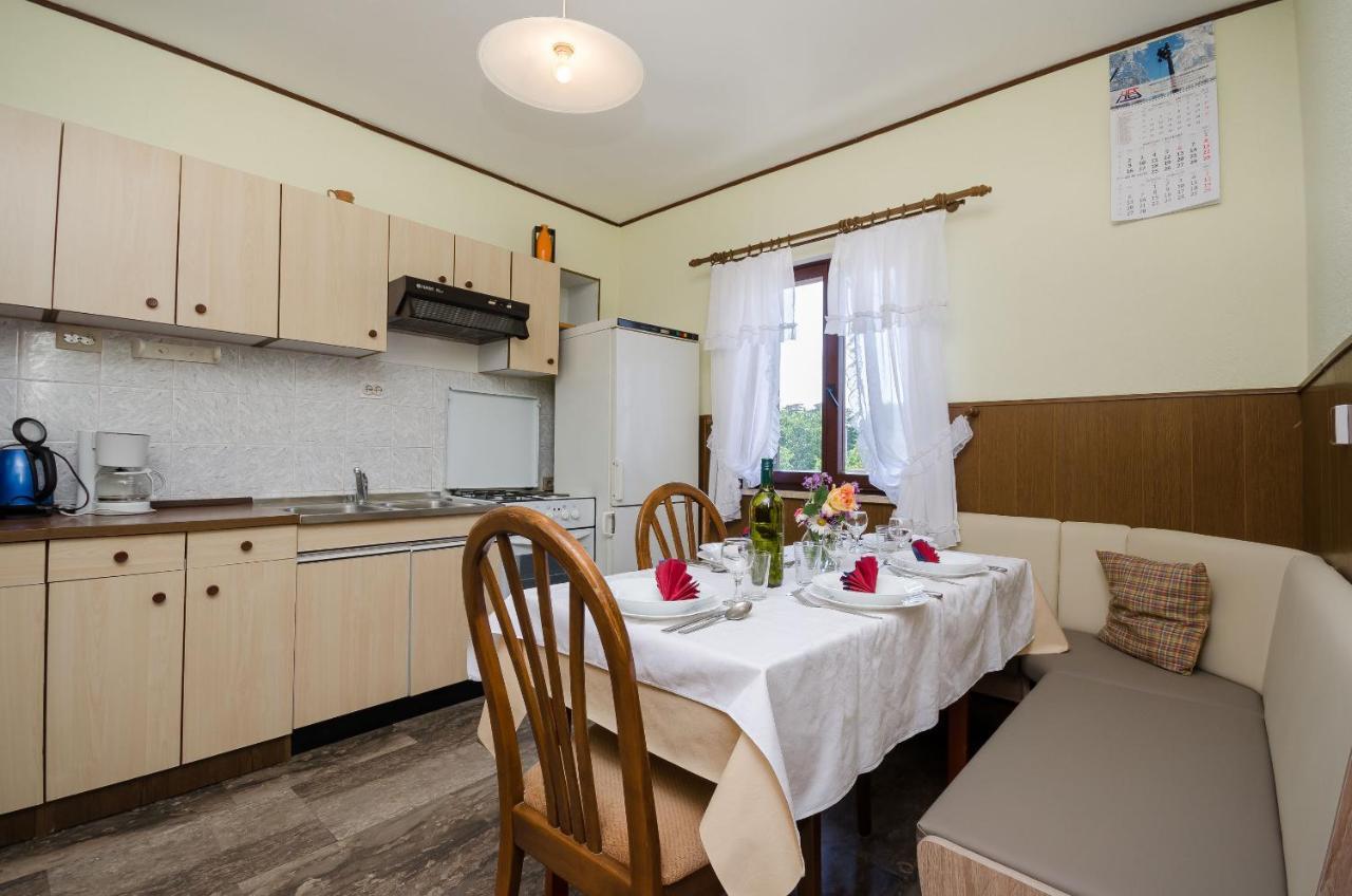 Apartment Petar Poljice Екстер'єр фото